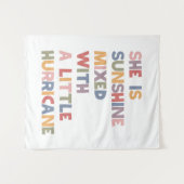 Sie ist Sonnenschein vermischt mit einem kleinen H Wandteppich (Vorderseite (Horizontal))