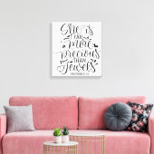 Sie ist viel wertvoller als Juwelen Leinwanddruck (Insitu (Wohnzimmer))