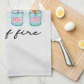 Sie ist voller Feuer - lebendige Ermächtigung durc Geschirrtuch (Viertel Falte)