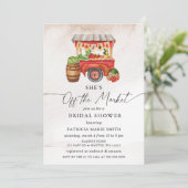 Sie ist vom Market Bauern Market Brautparty Einladung (Stehend Vorderseite)