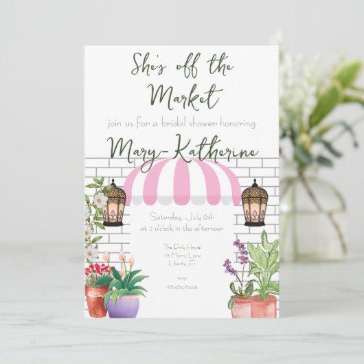 Sie ist vom Market Brautparty Invite Einladung (Stehend Vorderseite)