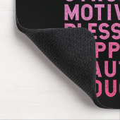 Sie ist zuversichtlich stark motiviert, glücklich mousepad (Ecke)