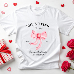 Sie knotet den Knoten Coquette Junggesellinnenabsc T-Shirt