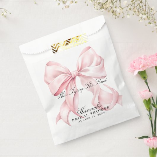 Sie knüpft den Knoten Rosa Bogen Geschenktütchen (Versiegelt)