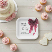 Sie knüpft den Knoten - Rote Schleife - Brautparty Pappteller