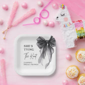 Sie knüpft den Knoten Schwarze Schleife Brautparty Pappteller (Party)