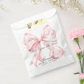 Sie knüpft den rosa Knoten Geschenktütchen (Versiegelt)