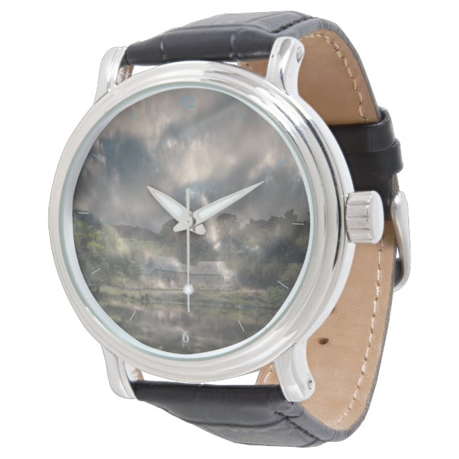 Sie kommt aus dem Raum Armbanduhr (Schrägansicht)