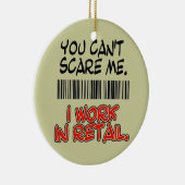 SIE KÖNNEN MICH NICHT ERSCHRECKEN. ICH ARBEITE IM KERAMIKORNAMENT (Rechts)