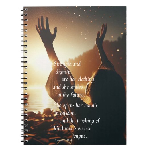 Sie lächelt am Future-Notebook Notizblock (Vorderseite)