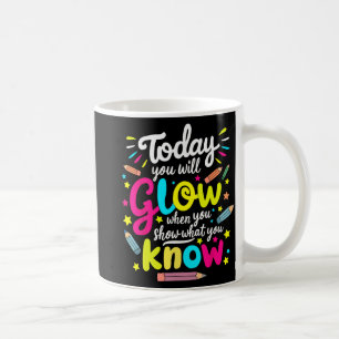 Sie leuchten, wenn Sie zeigen, was Sie wissen, Tes Kaffeetasse