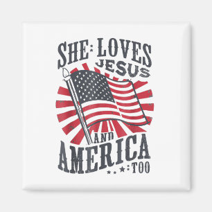 Sie liebt Jesus und Amerika auch USA-Flagge 4. Jul Magnet