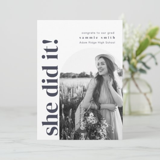 Sie lud Party mit Image ein Einladung (Stehend Vorderseite)