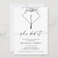 Sie machte es mit Hut und Tassel Graduation Party