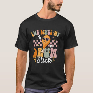 Sie mag meinen Trommelknüppel, den er an meinen tü T-Shirt