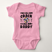 Sie nennen ihn Coach, ich nenne ihn Daddy, Volleyb Baby Strampler (Vorderseite)