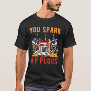 Sie parken meine Plug-Car-Paare Auto-Enthusiasten  T-Shirt