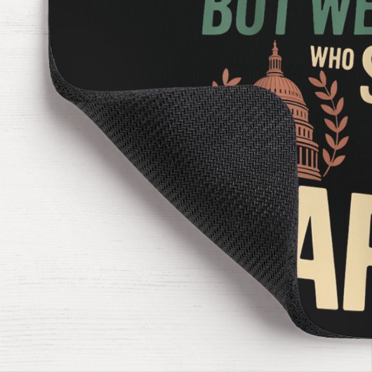 Sie sagen, Immigranten seien das Problem, aber wir Mousepad (Ecke)