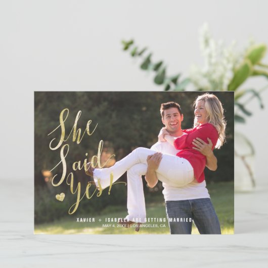 Sie sagte ja! Ankündigung der Verlobung (Stehend Vorderseite)