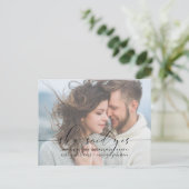 Sie sagte ja, Calligrafy Engagement Partei einlade Postkarte (Stehend Vorderseite)