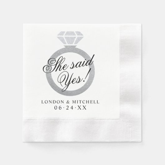 Sie sagte ja Diamond Ring Wedding Monogram Serviette (Vorderseite)