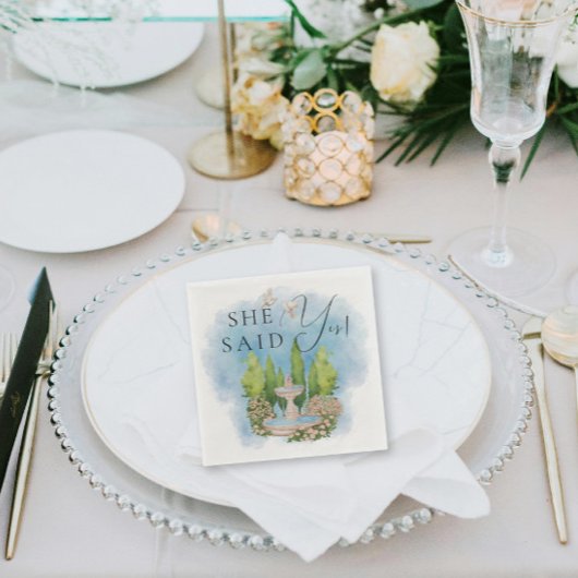 Sie sagte ja! Elegante Brunnen Tauben Blume Serviette