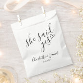 Sie sagte Ja Engagement Partei schwarz und weiß Geschenktütchen (Ausgeschnitten)
