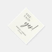 Sie sagte ja Engagement Party Dusty Black Serviette (Ecke)