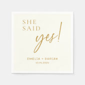 Sie sagte ja Engagement Party Dusty Yellow Serviette (Vorderseite)