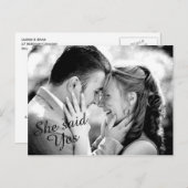 Sie sagte Ja Extravagantes Foto Save the Date - sc Ankündigungspostkarte (Vorne/Hinten)