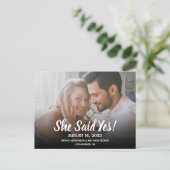 Sie sagte ja Foto Moderne Hochzeit Ankündigungspostkarte (Stehend Vorderseite)