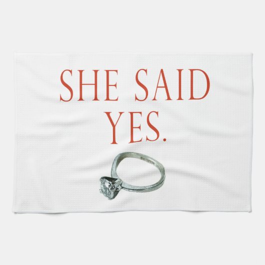 Sie sagte ja Groom-Verlobung Handtuch (Horizontal)