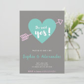 Sie sagte ja Hochzeitseinladung Einladung (Stehend Vorderseite)