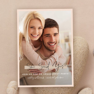 Sie sagte ja Kalligraphie Blush Gold Verlobung Einladung