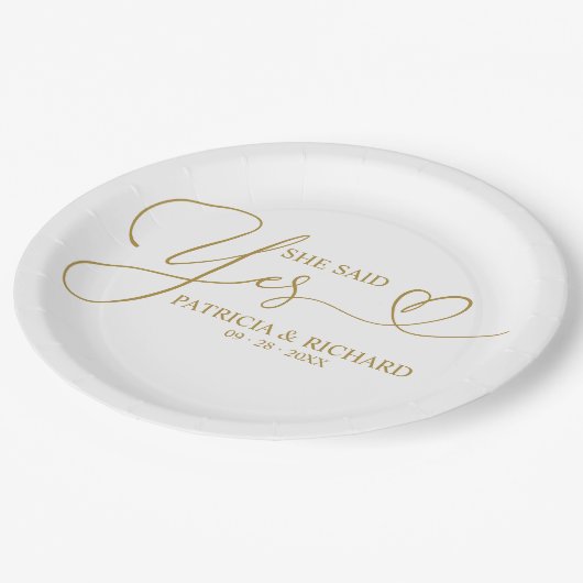 Sie sagte ja, Niedliches Engagement Partei Papier  Pappteller (Schrägansicht)