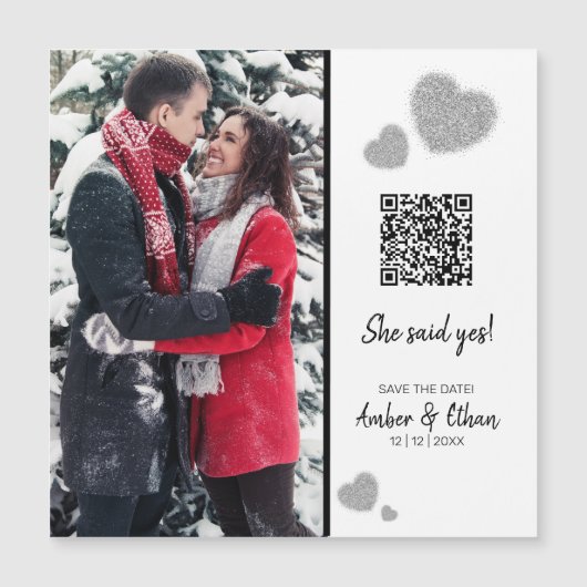 Sie sagte ja! QR-Bildvorlage Save the Date Magnetkarte (Vorderseite)
