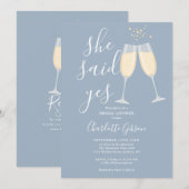Sie sagte Ja QR-Code Brautparty Dusty Blue Einladung (Vorne/Hinten)