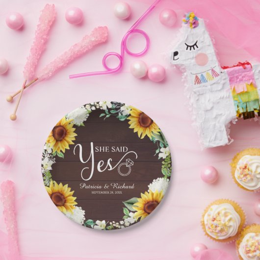 Sie sagte Ja Rustikale Sonnenblumen Engagement Par Pappteller (Party)