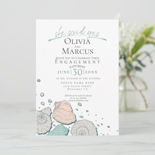Sie sagte ja Seashell Verlobung Coral Aquamarin Einladung (Stehend Vorderseite)