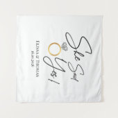 Sie sagte ja! Verlobtes Hochzeitsszenario Wandteppich (Vorderseite (Horizontal))