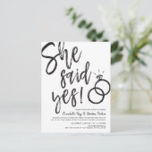 Sie sagte ja! | Verlobung Dinner mit Freundespos Einladungspostkarte (Stehend Vorderseite)