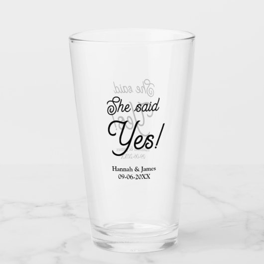 Sie sagte Ja Verlobungsfeier Name Datum einfach mi Glas (Vorderseite)