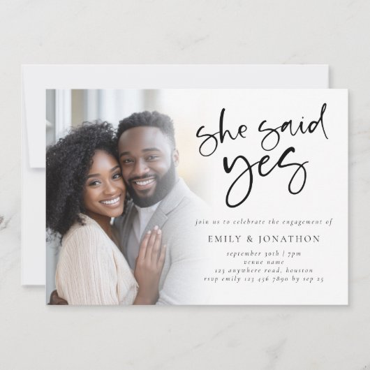 Sie sagte Yes Foto Overlay Engagement Party Einladung (Vorderseite)