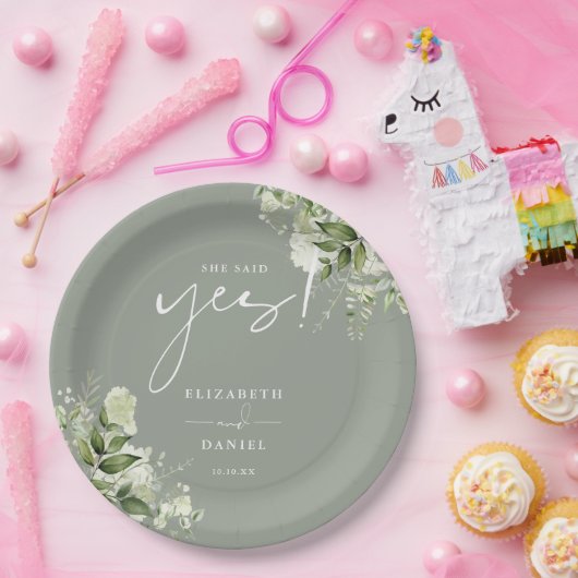 Sie sagte Yes Green Sage Green Engagement Party Pappteller (Party)