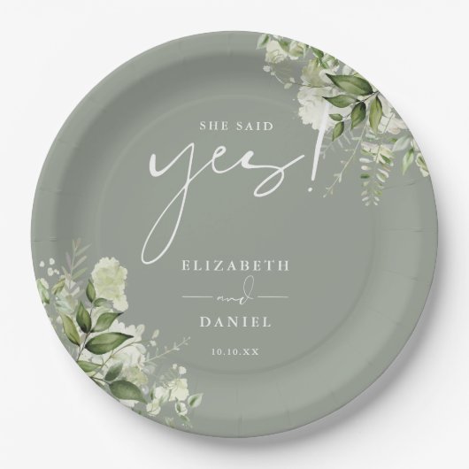 Sie sagte Yes Green Sage Green Engagement Party Pappteller (Vorderseite)