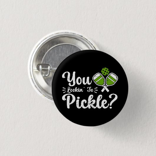 Sie schauen auf Pickle Pickleball Player Funny Button (Vorne & Hinten)