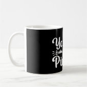 Sie schauen auf Pickle Pickleball Player Funny Kaffeetasse (Links)