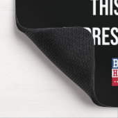 Sie schließen den Mann, das ist so unpräsidiale Bi Mousepad (Ecke)