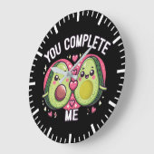 Sie schließen mich ab - Niedlicher Avocado Couple Große Wanduhr (Winkel)