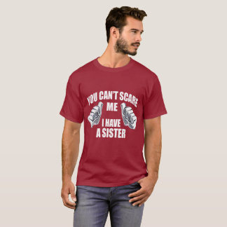 Sie schräg erschrecken mich, den ich einen T-Shirt